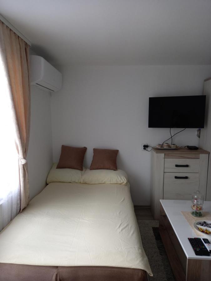 Mala Kuca Apartment Foca Exterior photo
